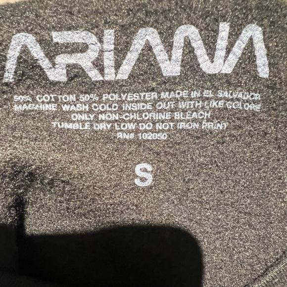 Ariana Grande 1993 Birthday Crewneck - Picture 3 of 3